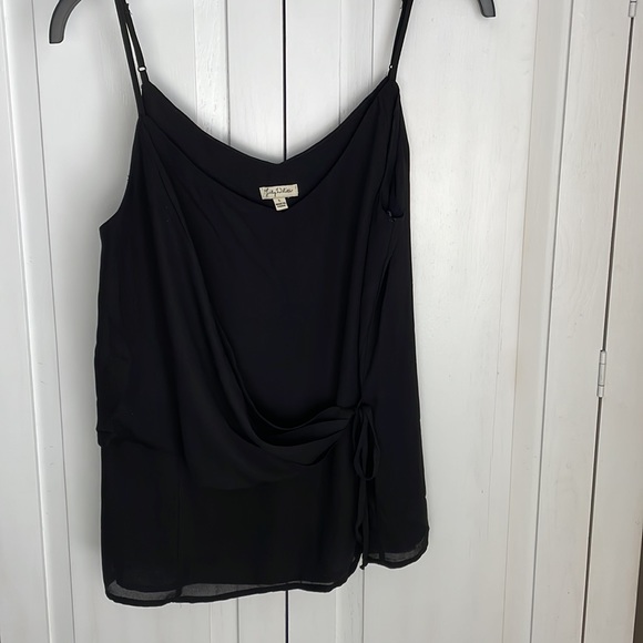 Lily White black front cross adjustable tie tank top size large - Picture 10 of 10